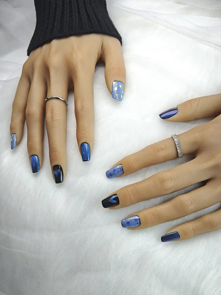 Deep Sea Blue Heart Glitter Press On Nails – Sweet & Cool Design