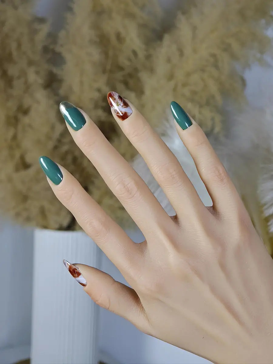 Emerald & Brown Ombre Press-On Nails with Gold Foil – Medium Round