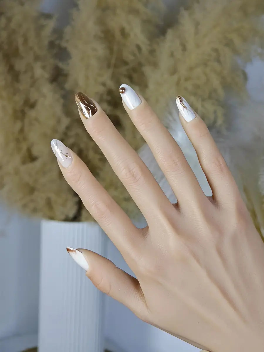 Ivory Artistic Gradient Luxury Press-On Nails – Medium Round Shape