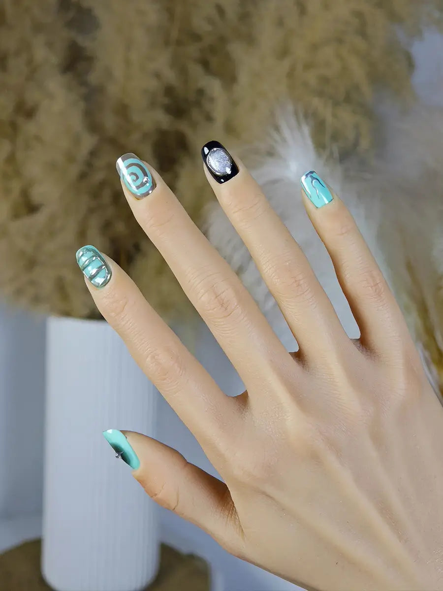 Green & Black Geometric Metal Press-On Nails – Medium Square