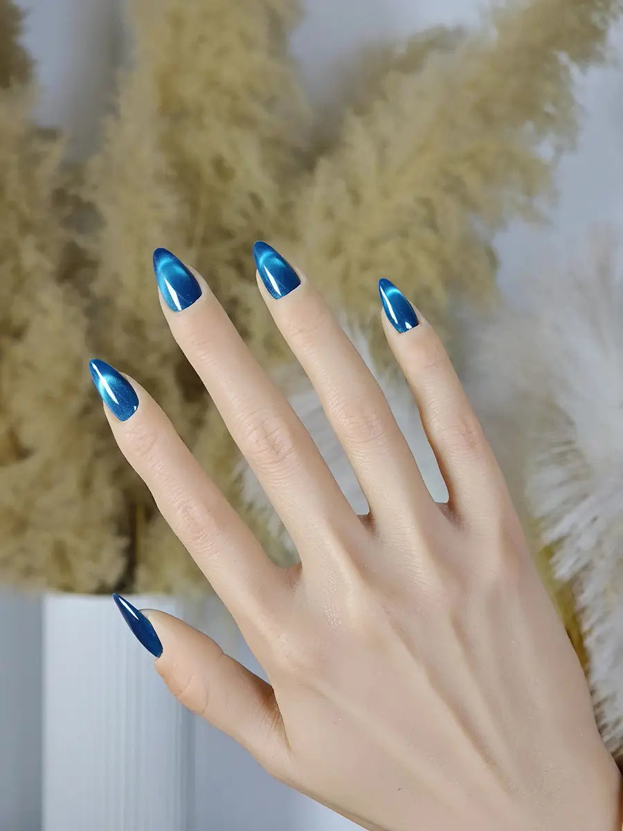 Blue-Green Gradient Short Almond Press-On Nails – Luxe & Elegant