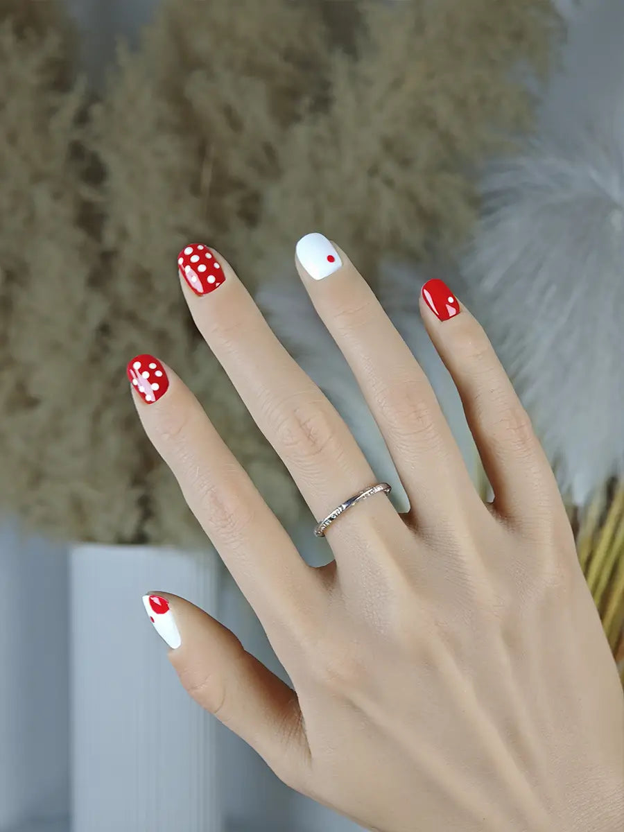 Red & White Polka Dot Retro Press-On Nails – Short Square
