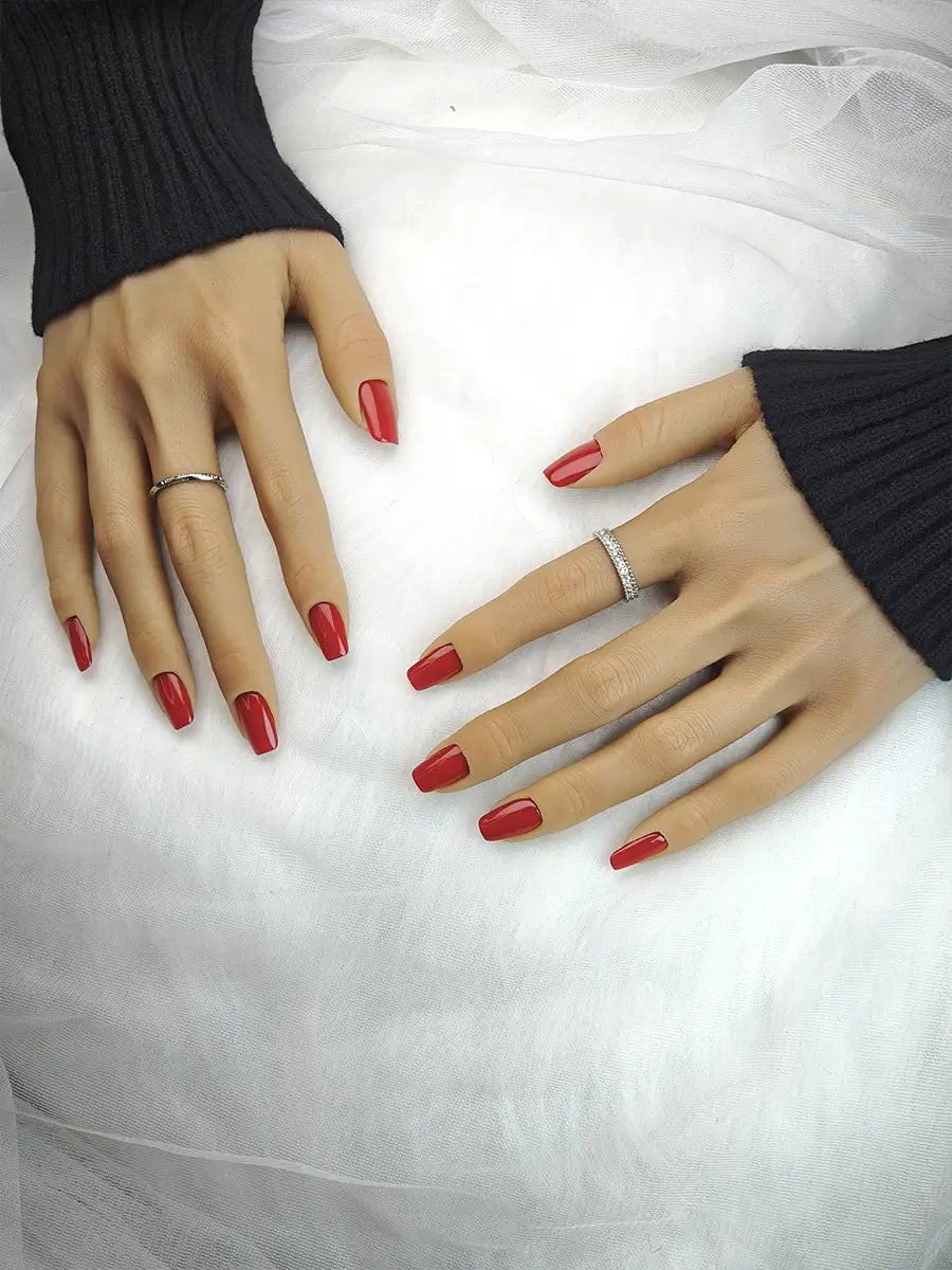 Classic Bold Red Solid Press-On Nails – Timeless Glamour