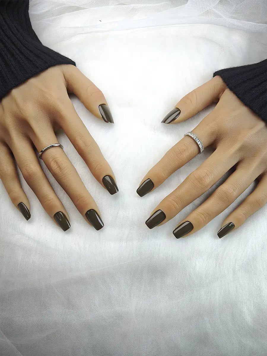 Classic Deep Brown Solid Press-On Nails – Sophisticated Vintage Look