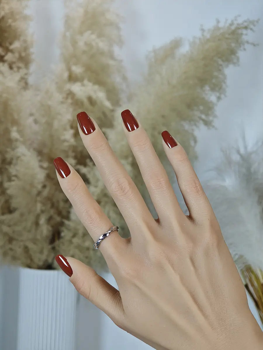 Classic Red Brown Solid Press-On Nails – Vintage Autumn/Winter Look