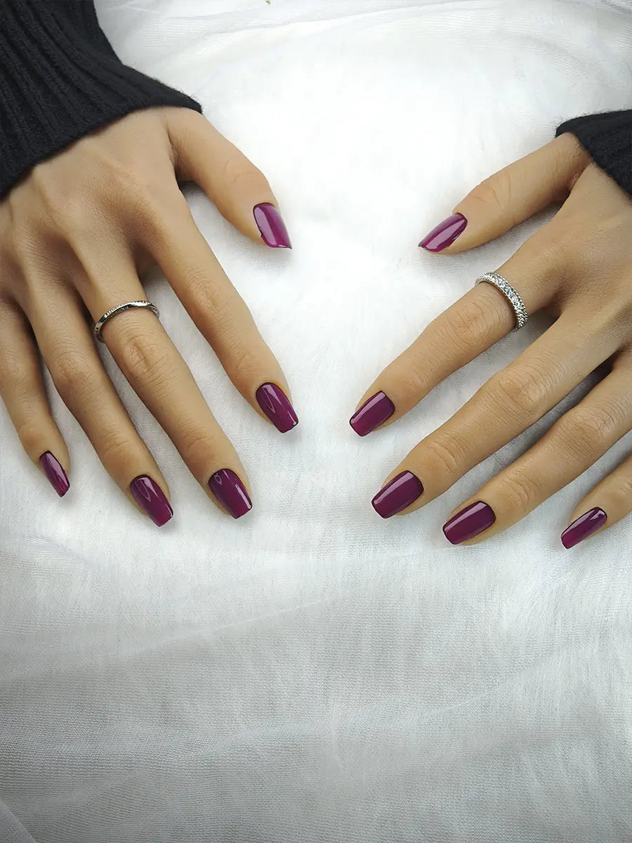 Classic Rose Red Solid Press-On Nails – Bold & Fashionable