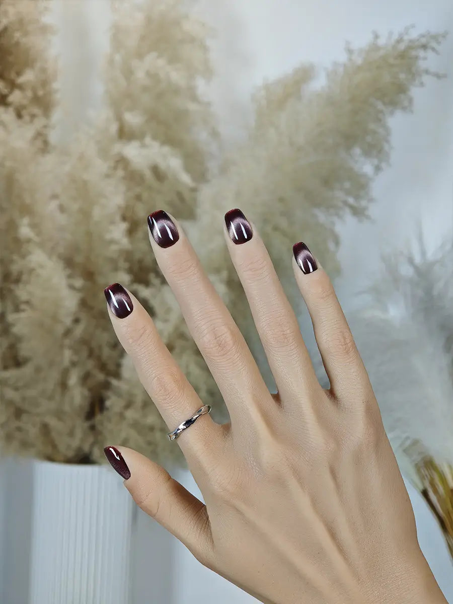 Burgundy & Gold Gradient Cat Eye Press-On Nails – Vintage Luxury