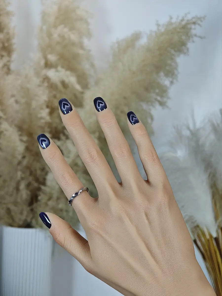 Deep Purple Heart Cat Eye Press-On Nails – Mysterious Sweet & Cool