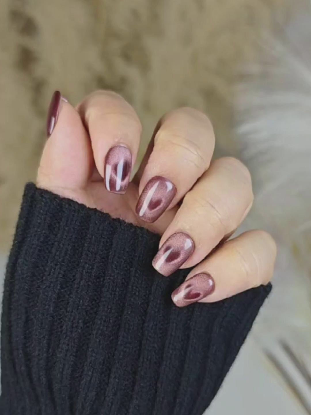 Red-Brown Gradient Cat Eye Press-On Nails – Luxurious Retro Glam