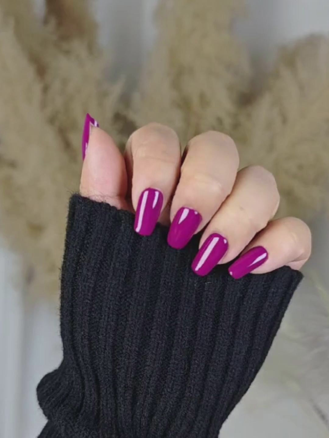 Classic Rose Red Solid Press-On Nails – Bold & Fashionable