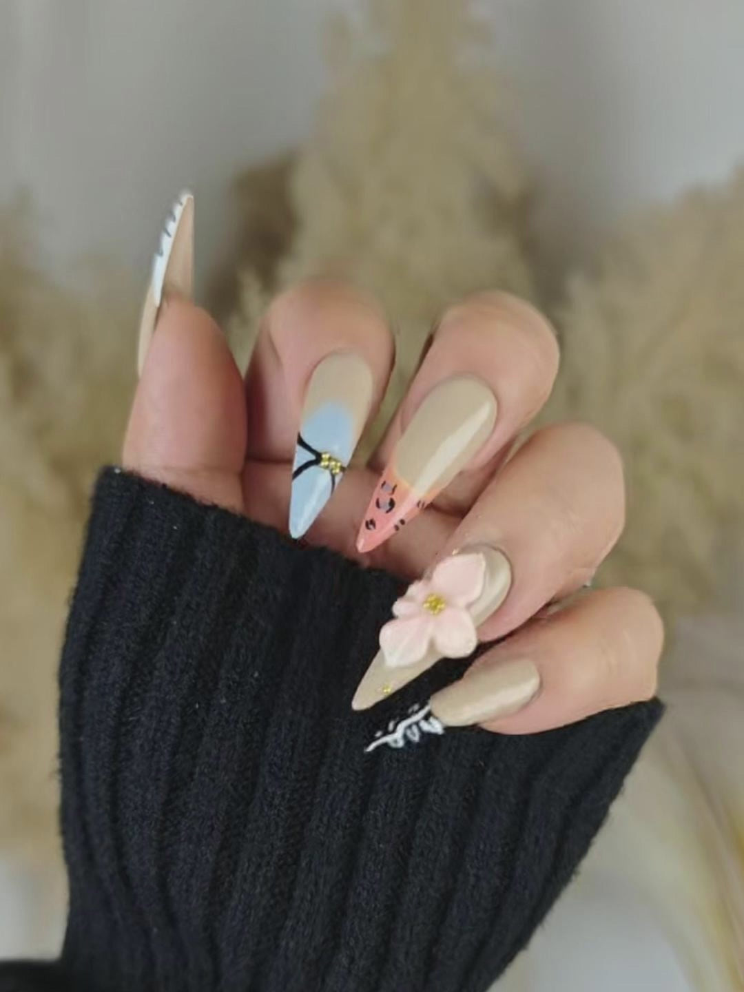 Vintage Luxe Animal Print 3D Floral Stiletto Nails