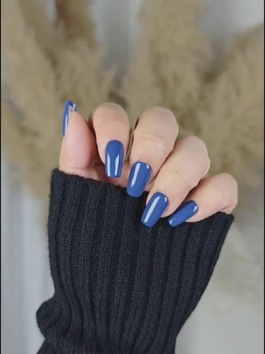 Classic Deep Blue Solid Press-On Nails – Timeless Elegance